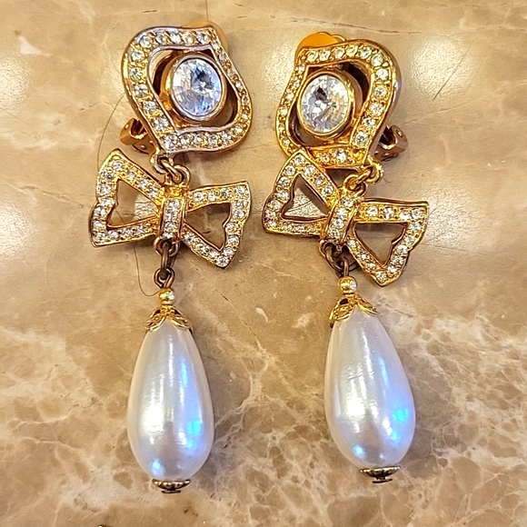 Set of 4 Pairs of Earrings - Picture 7 of 12